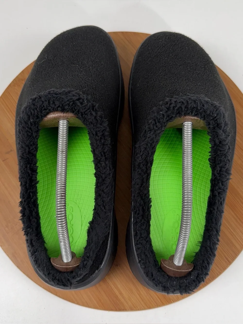 OOFOS OOcoozie Black Fleece-Lined Slip-On Mule